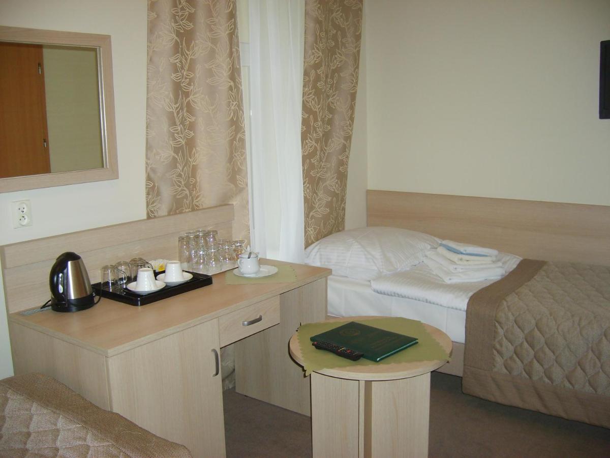 Dom Zdrojowy Aparthotel เยเลเนียกูรา ภายนอก รูปภาพ