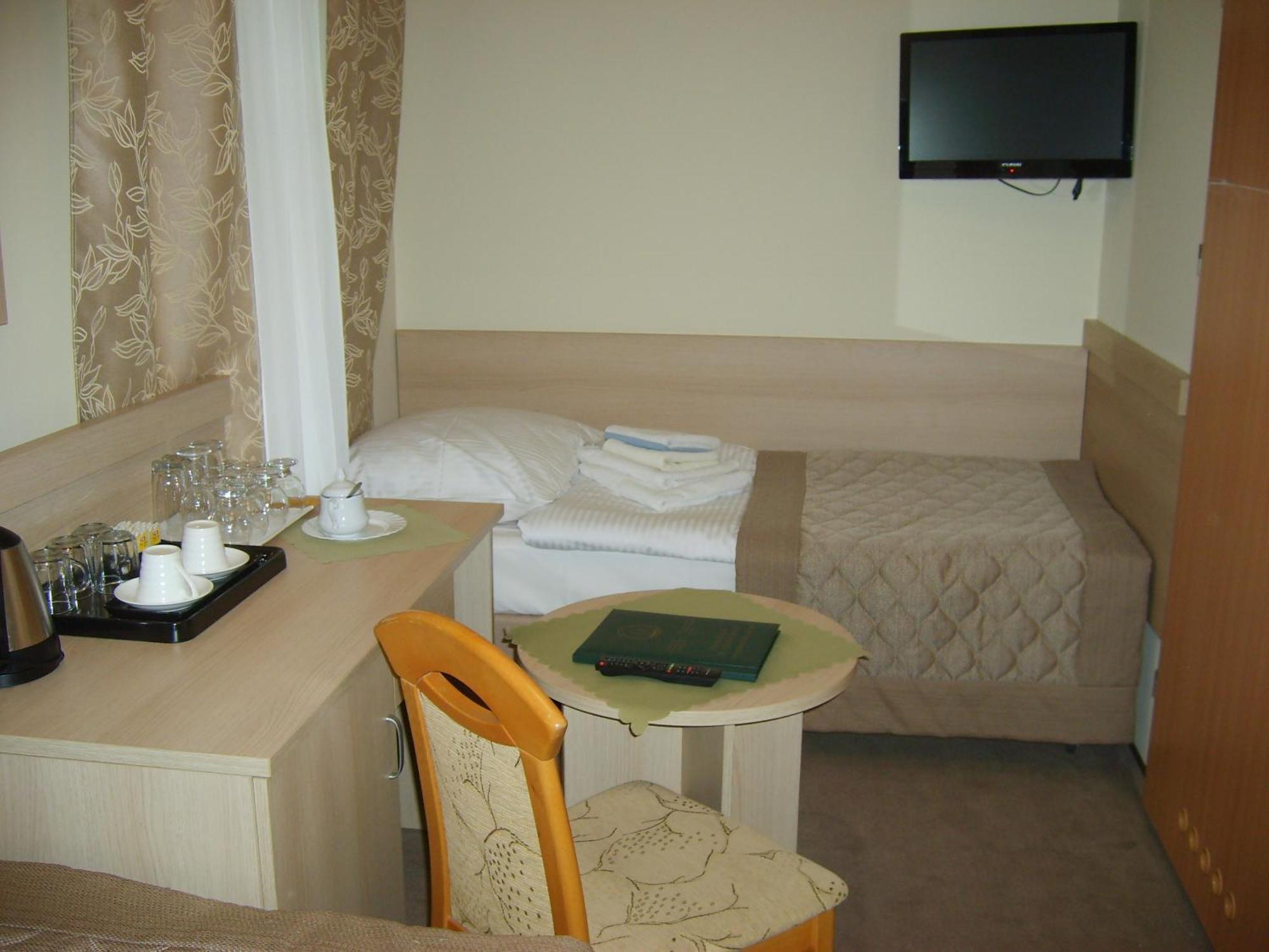 Dom Zdrojowy Aparthotel เยเลเนียกูรา ภายนอก รูปภาพ